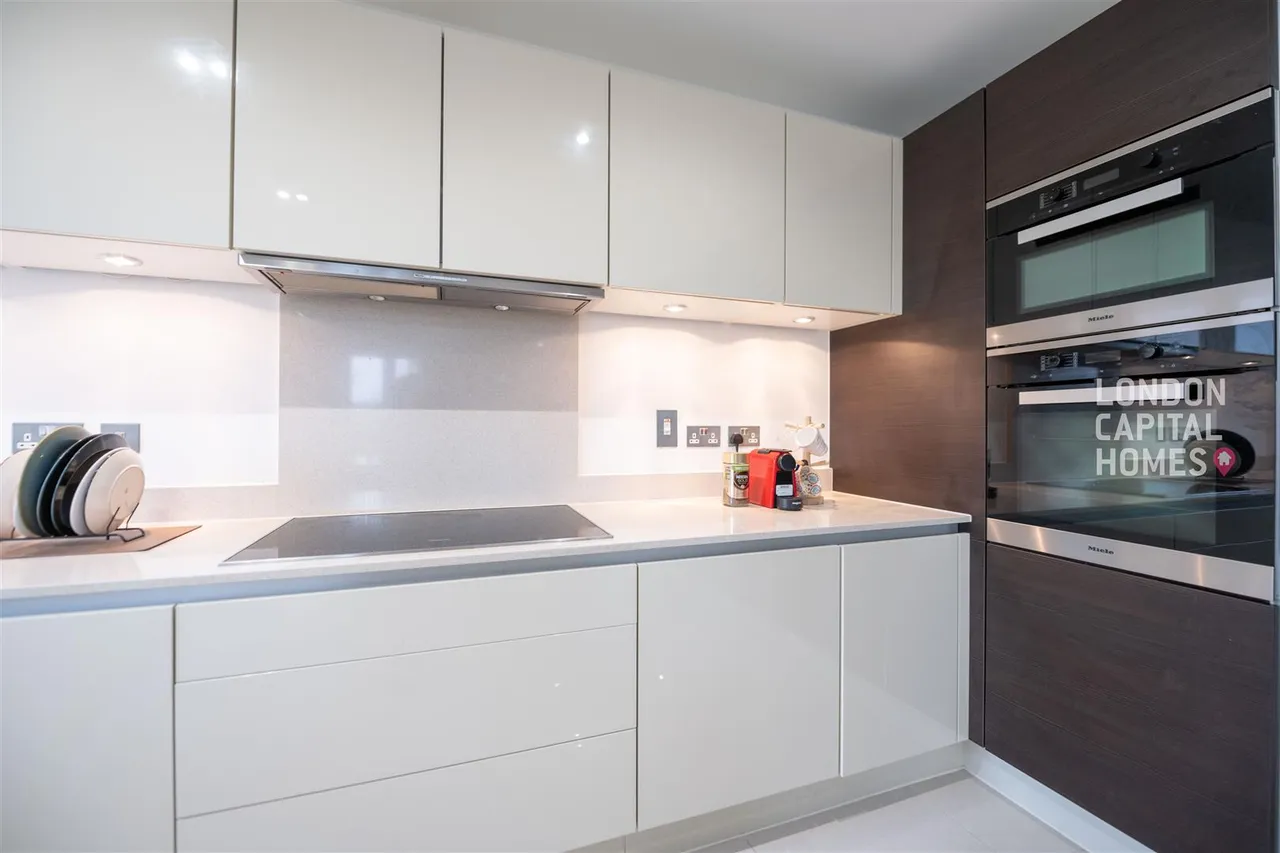 Duchess Crescent, Stanmore, photo 9