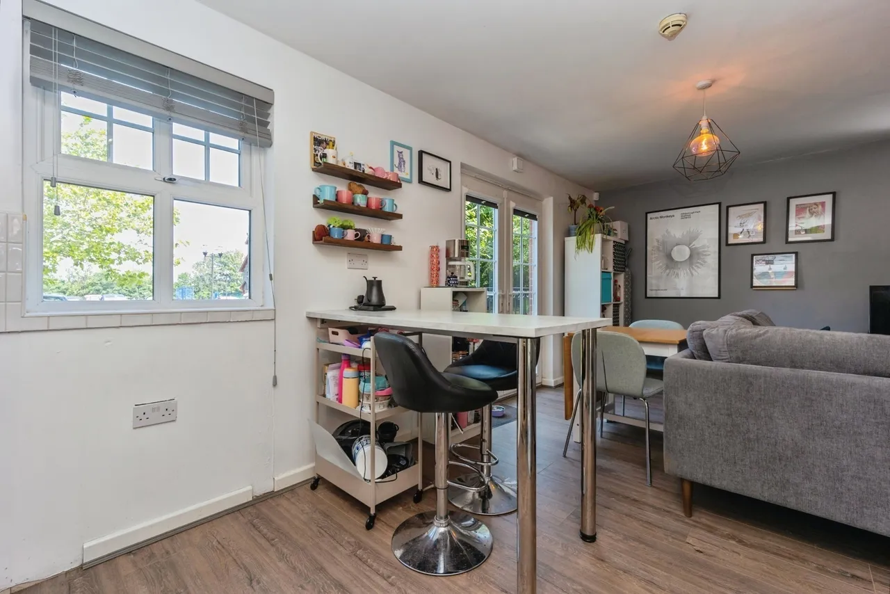 Marland Way, Stretford, M32, photo 4
