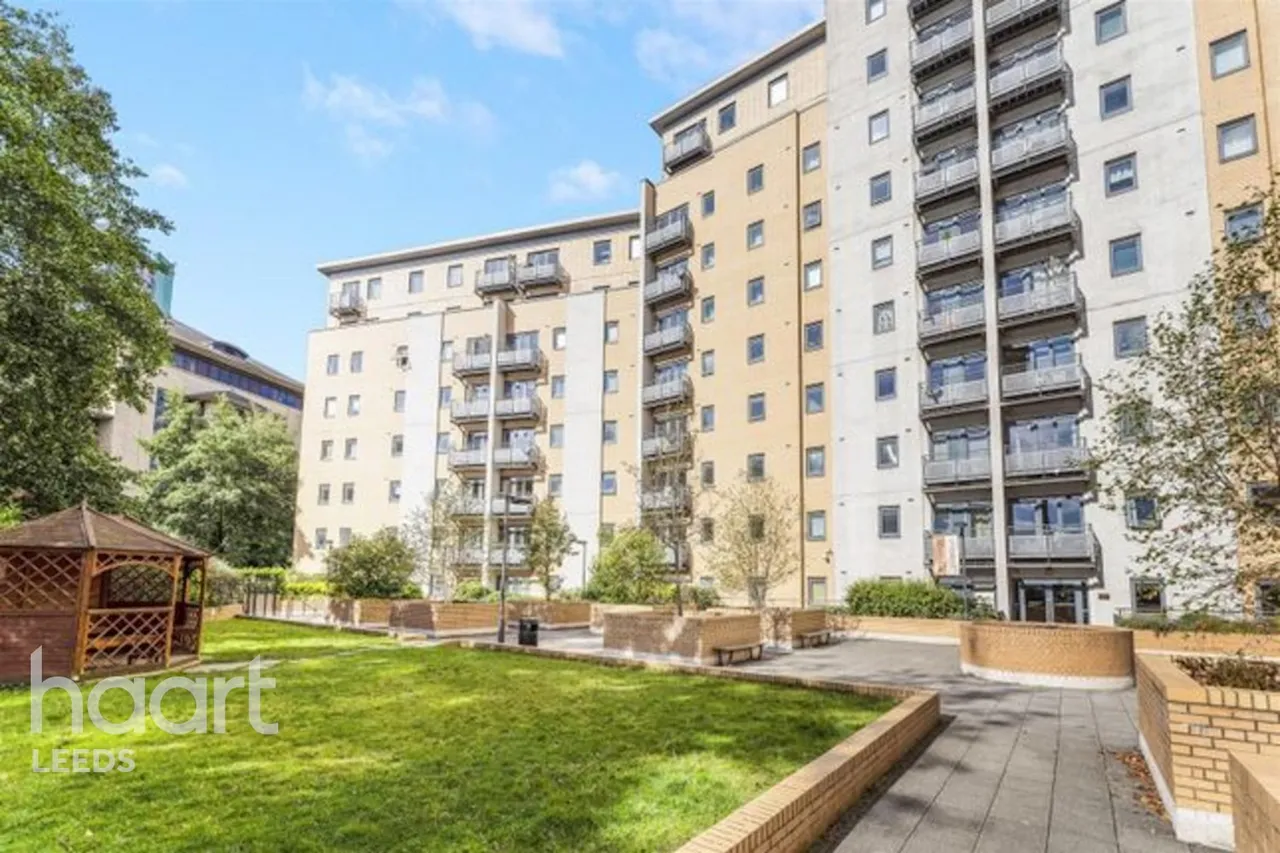 2 bed flat for sale, Elmwood Lane, Leeds, LS2