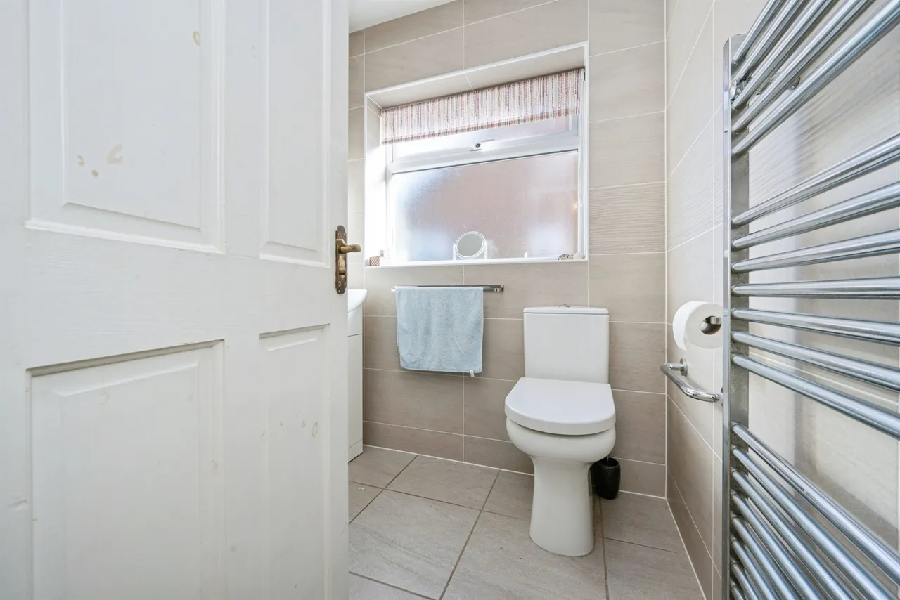 The Cedars, Wendover, HP22, photo 14