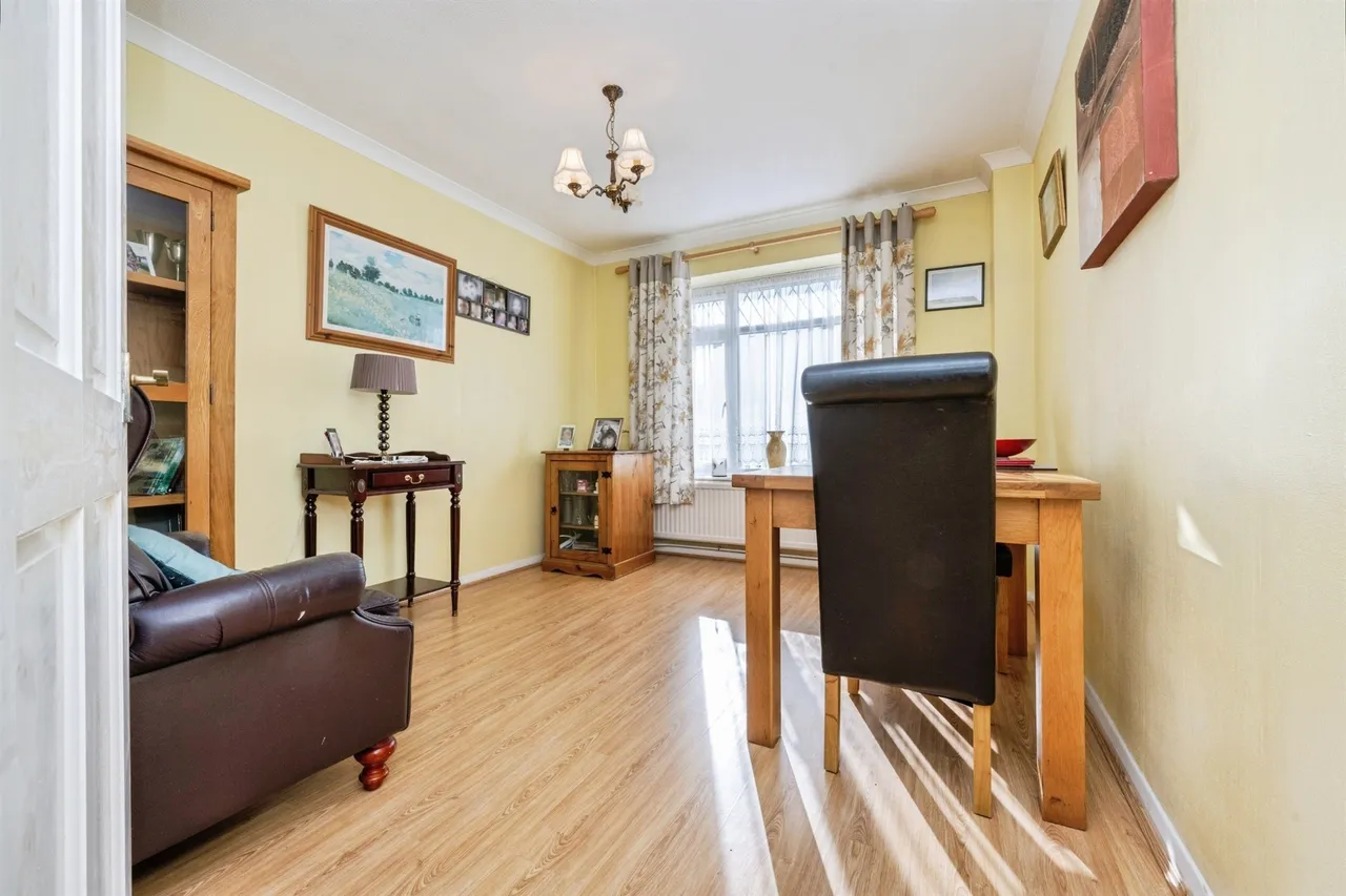 The Cedars, Wendover, HP22, photo 10
