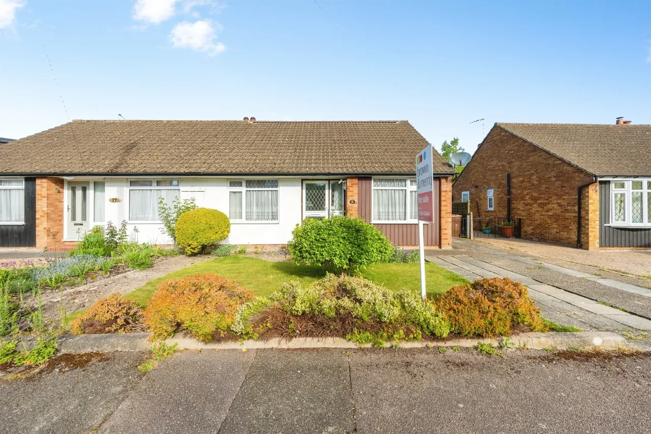 The Cedars, Wendover, HP22, photo 24