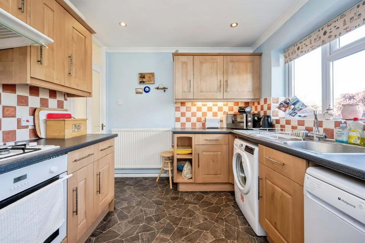 The Cedars, Wendover, HP22, photo 7