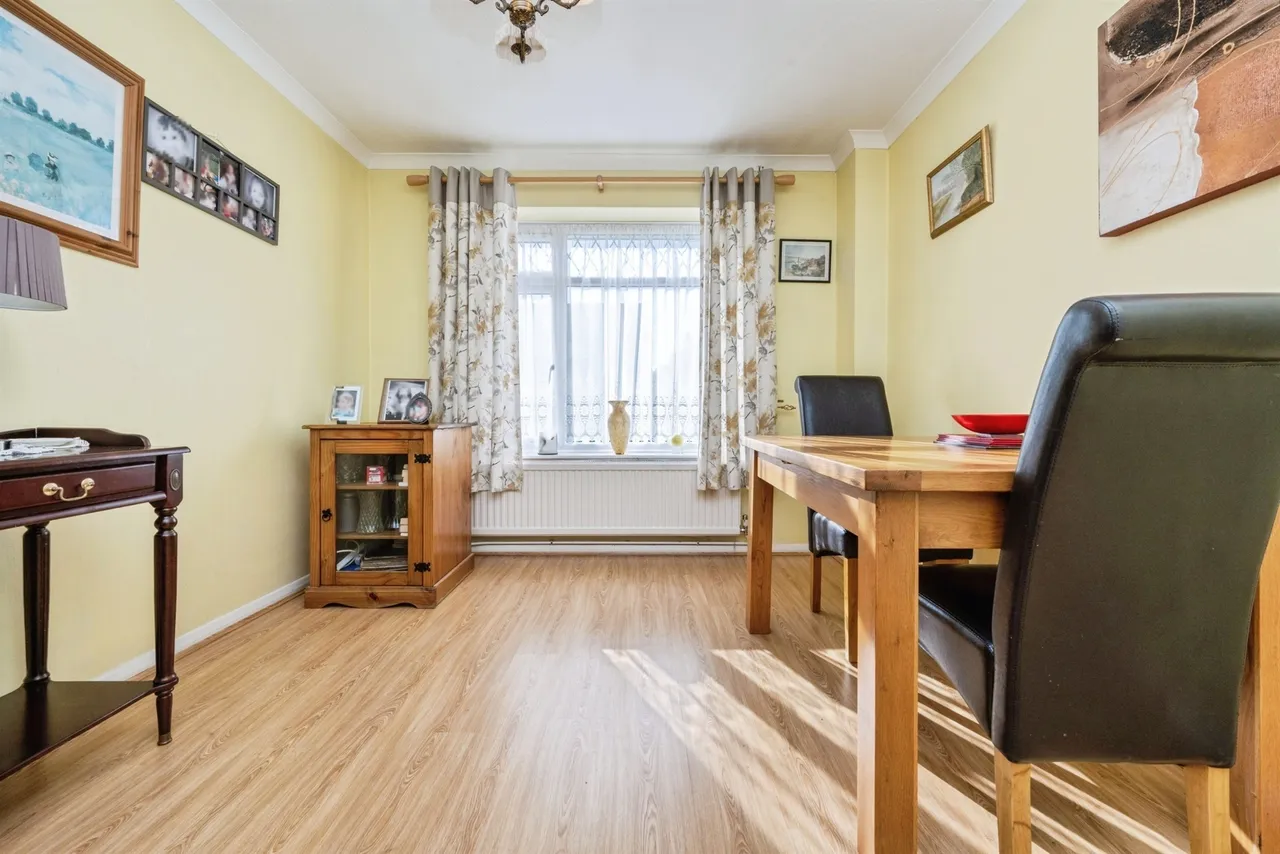 The Cedars, Wendover, HP22, photo 12