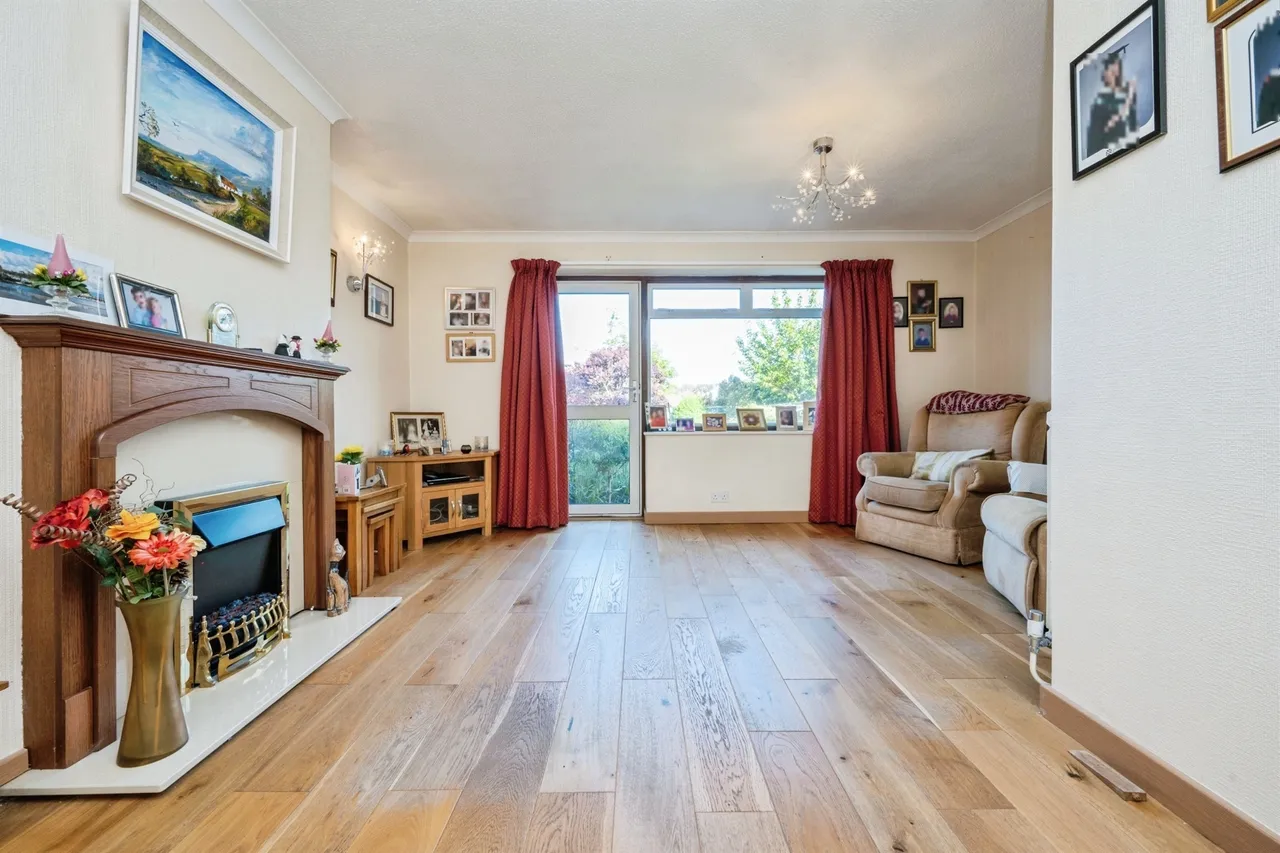 The Cedars, Wendover, HP22, photo 3