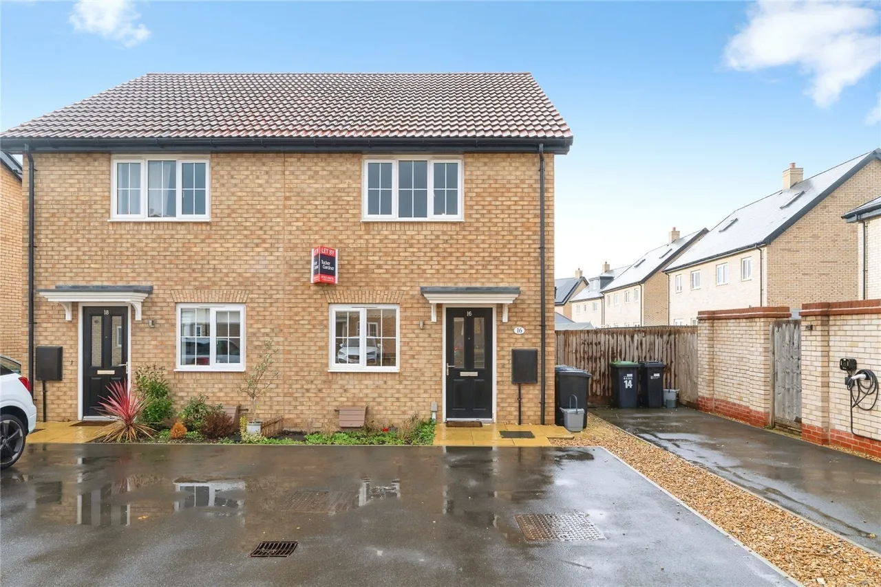 2 bed house for sale, Meadowsweet Way, Ely, CB6