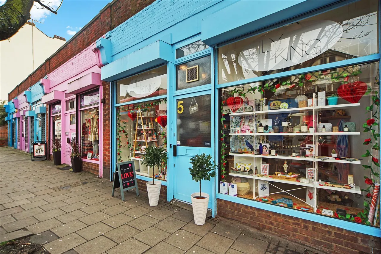 Dean Road, London, NW2, photo 7