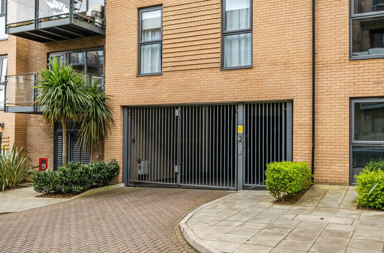 Apple Yard, London, SE20, photo 9