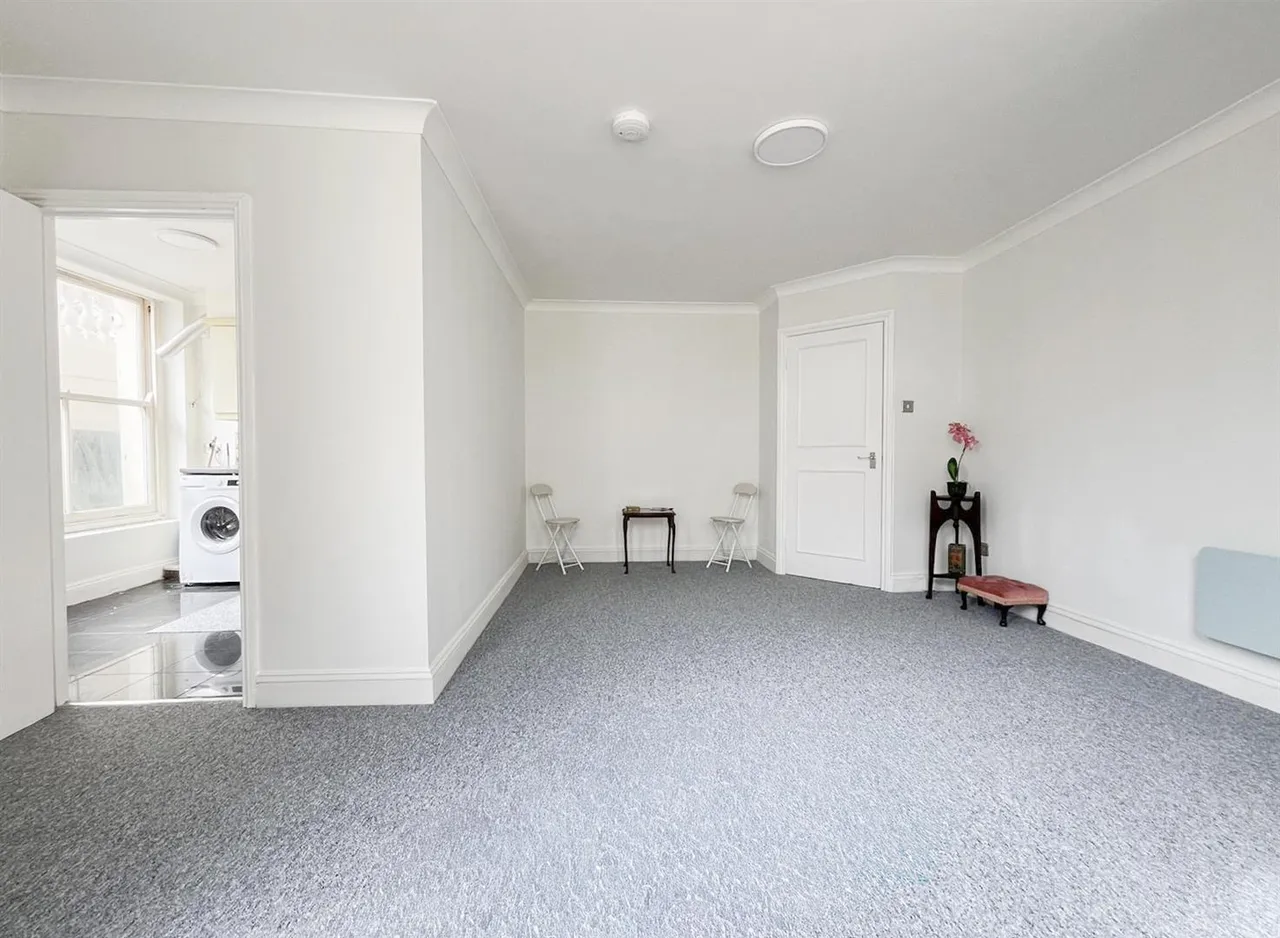 Warrior Square, St. Leonards-On-Sea, TN37 6BS, photo 4