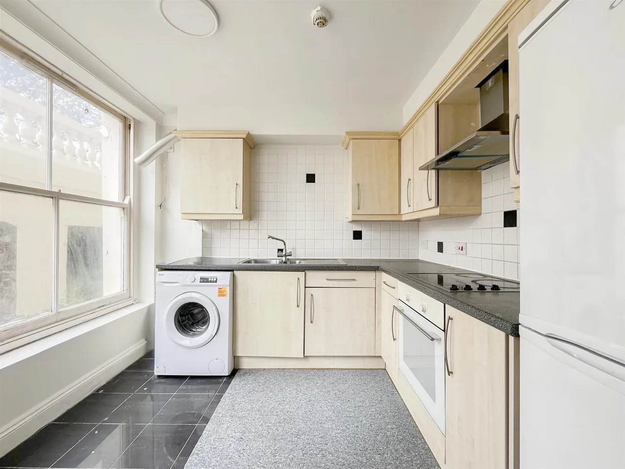 Warrior Square, St. Leonards-On-Sea, TN37 6BS, photo 7