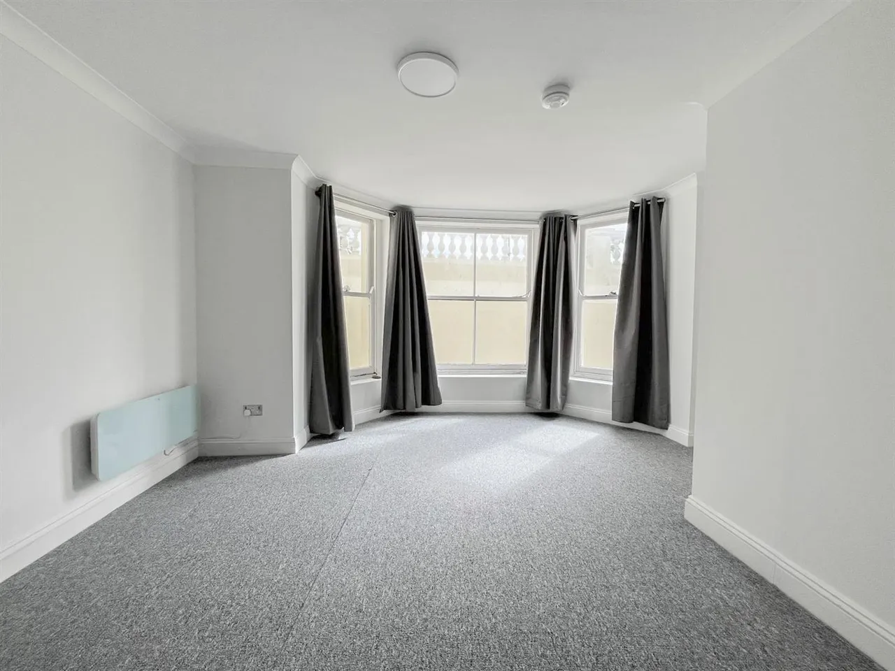 Warrior Square, St. Leonards-On-Sea, TN37 6BS, photo 2