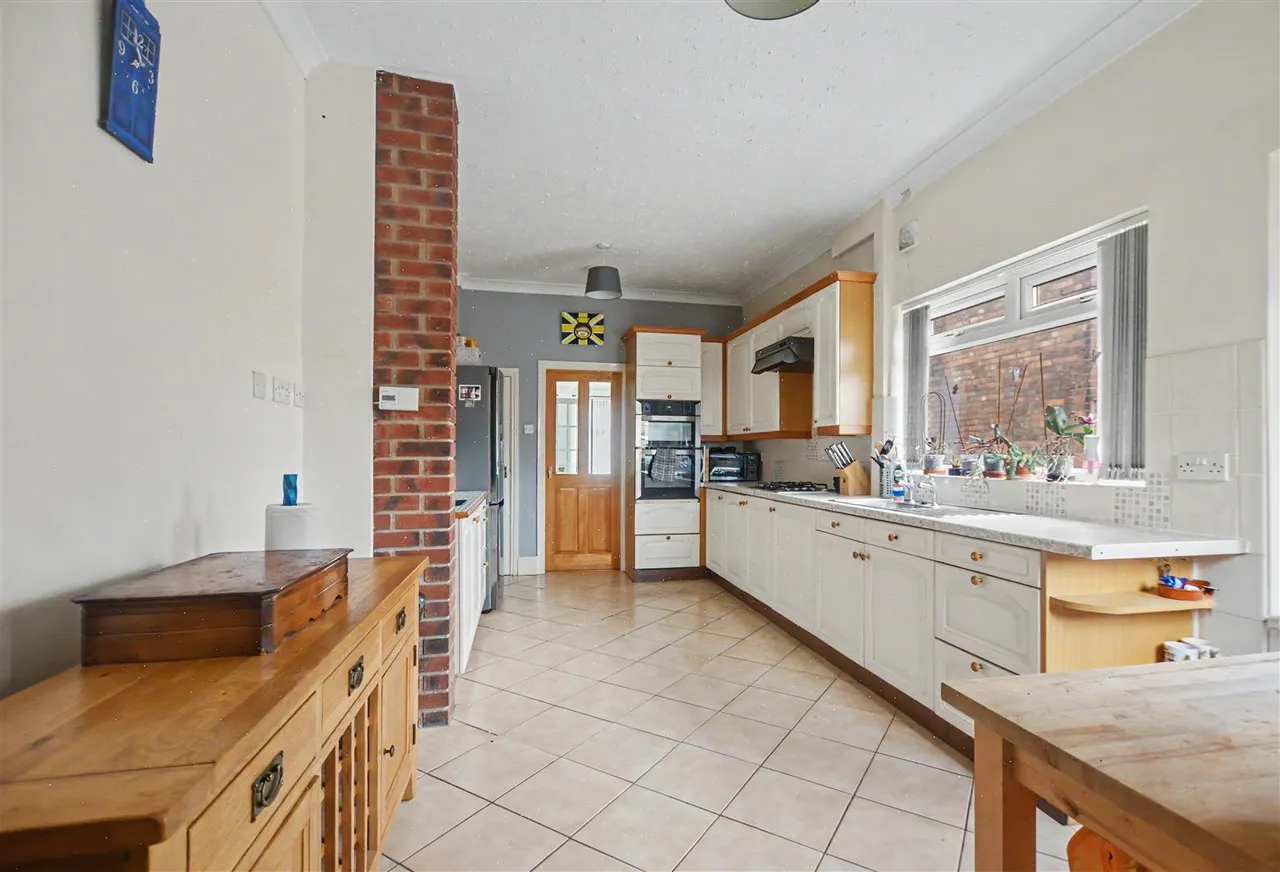 College Street, Long Eaton, NG10, photo 8