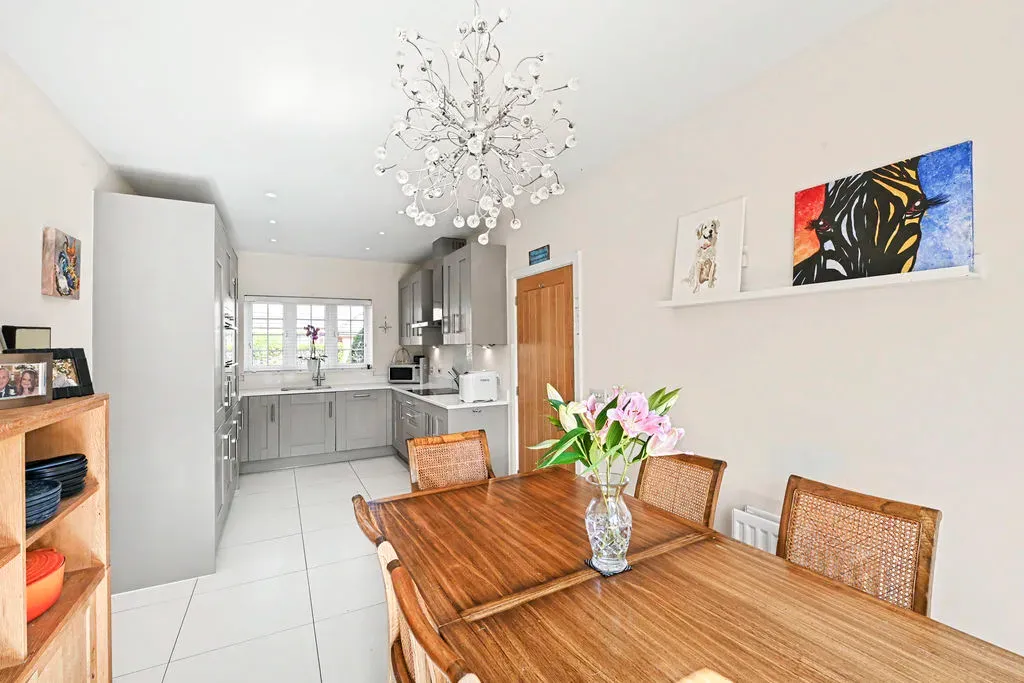 Chapel Drive, Aston Clinton, Buckinghamshire, HP22 5EN, photo 6