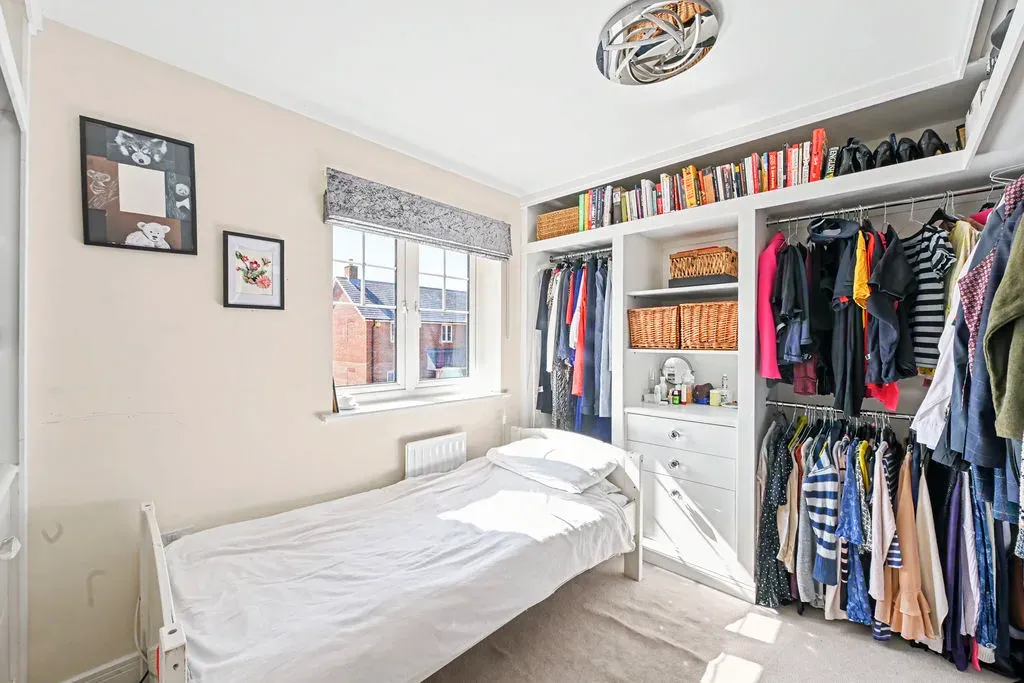 Chapel Drive, Aston Clinton, Buckinghamshire, HP22 5EN, photo 15
