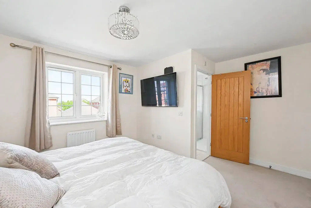 Chapel Drive, Aston Clinton, Buckinghamshire, HP22 5EN, photo 10