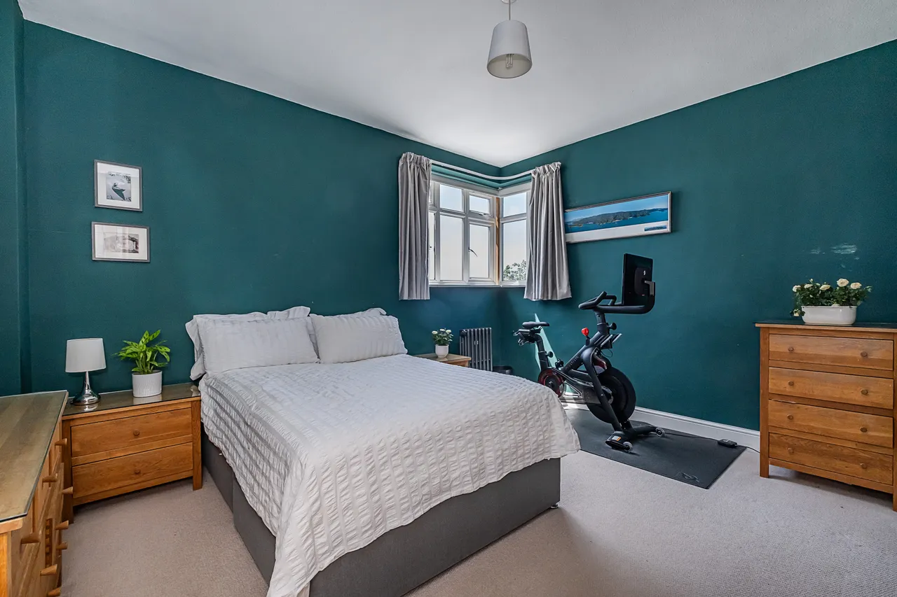 Upper Richmond Road, London, SW15, photo 9