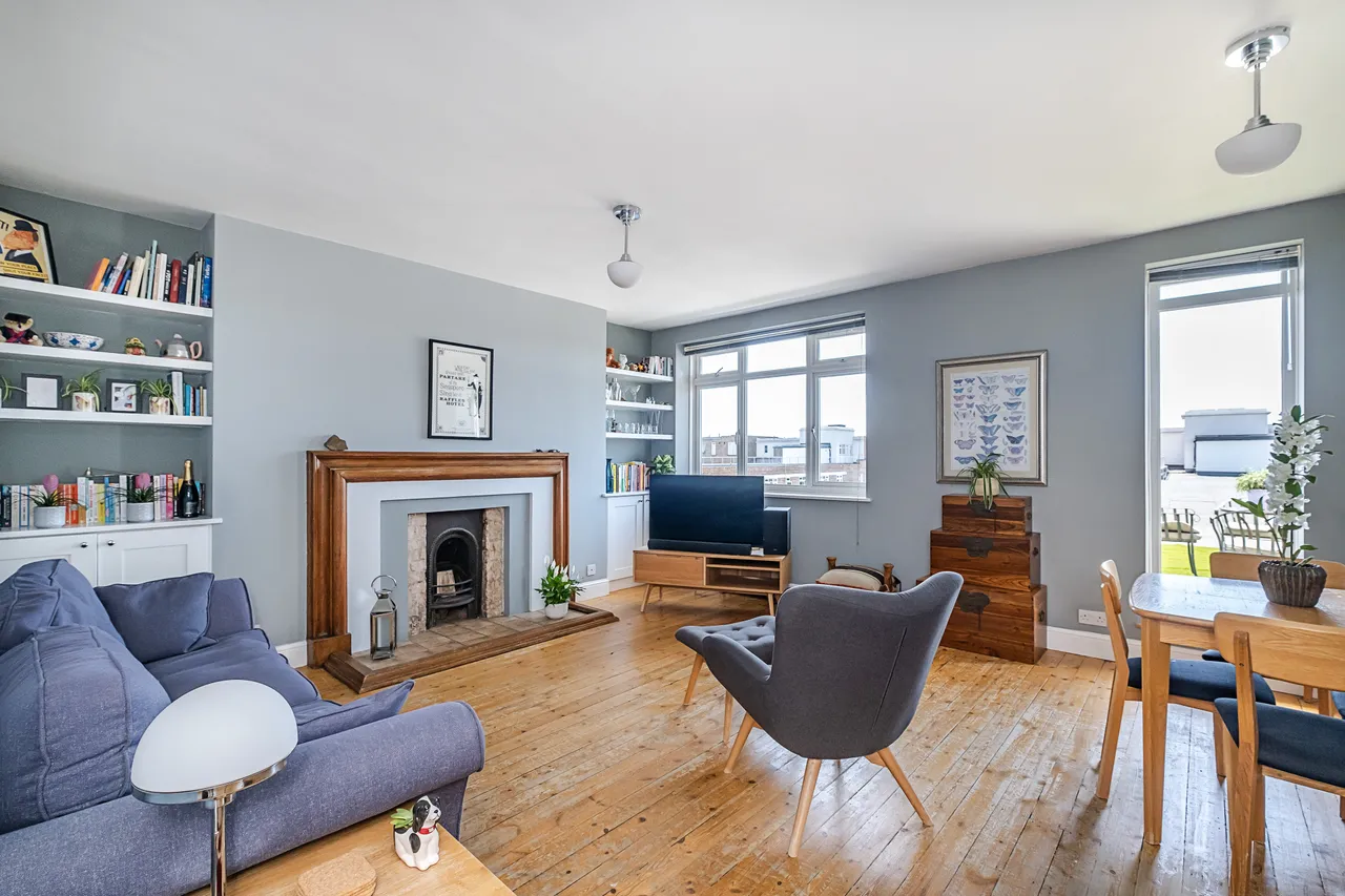 Upper Richmond Road, London, SW15, photo 4