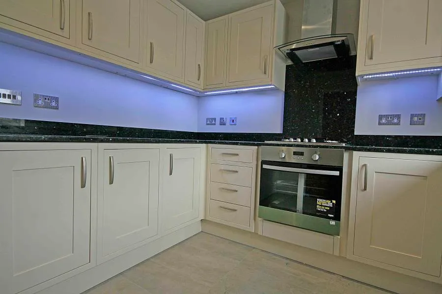 Woodham Lane, New Haw, KT15, photo 4