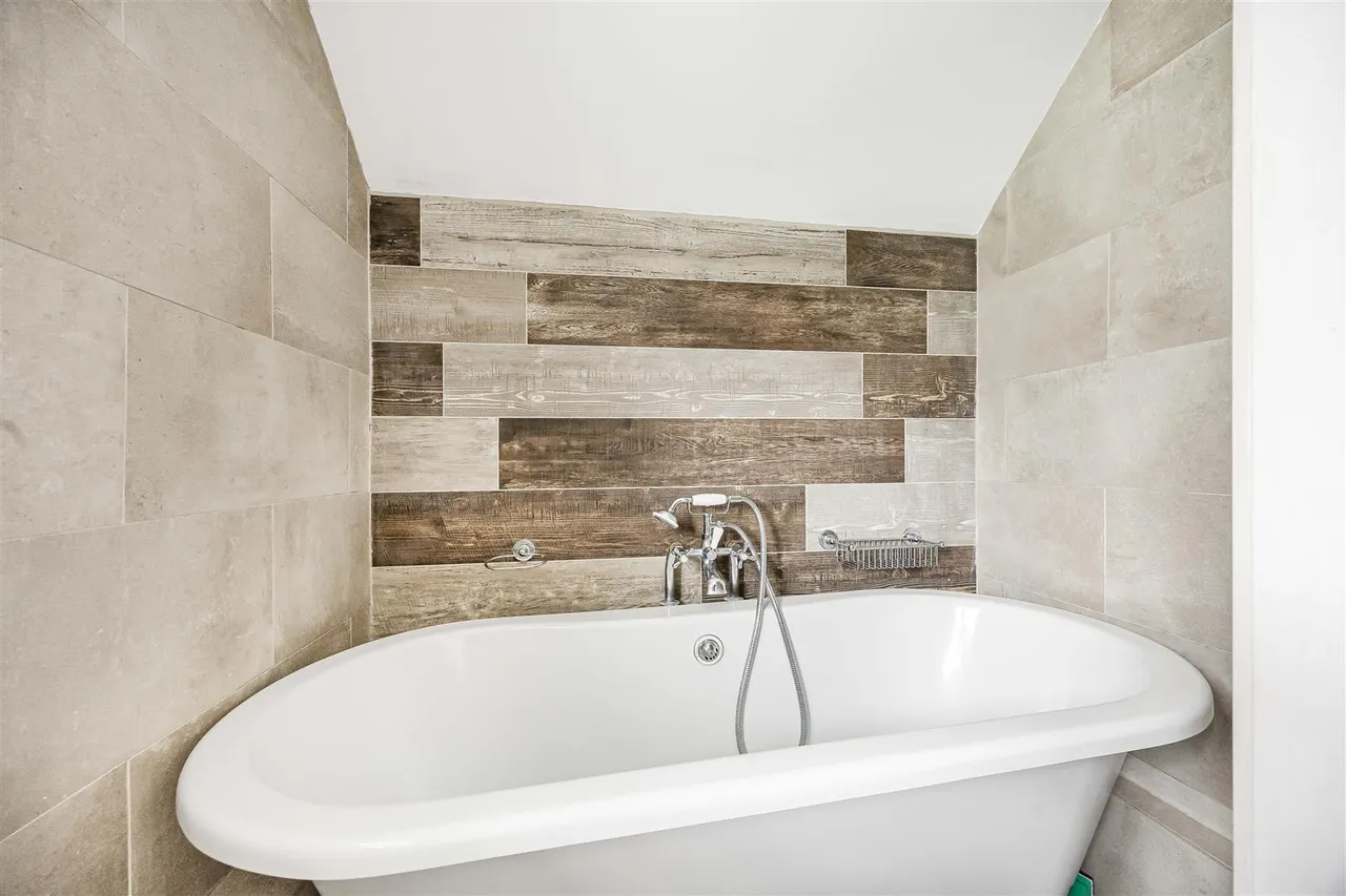 Bath Road, Sonning, RG4, photo 13