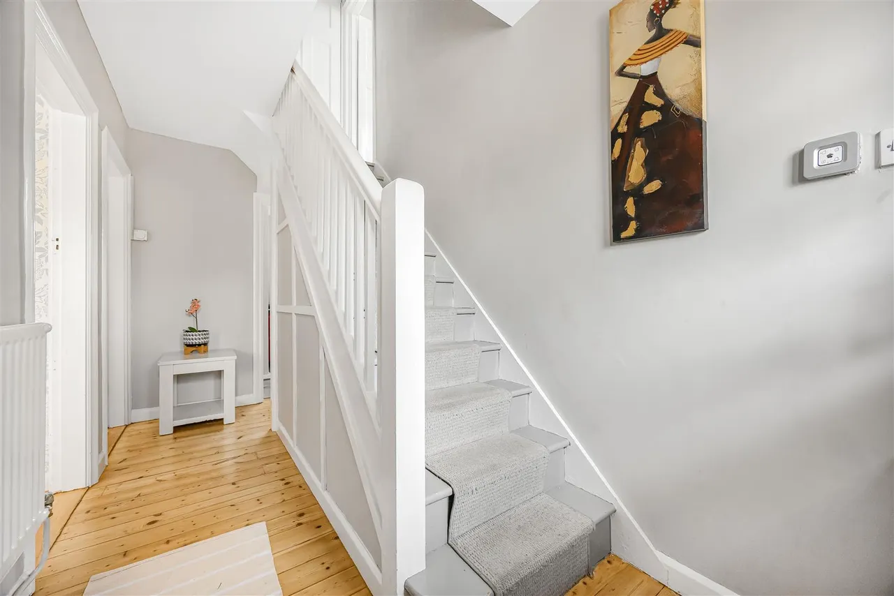 Bath Road, Sonning, RG4, photo 30