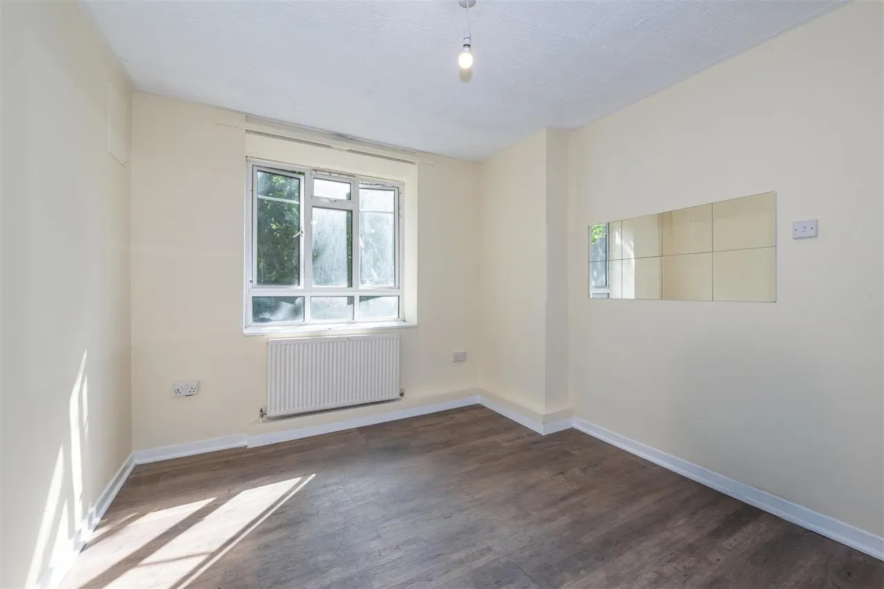 Wolfe House, White City, W12, photo 10