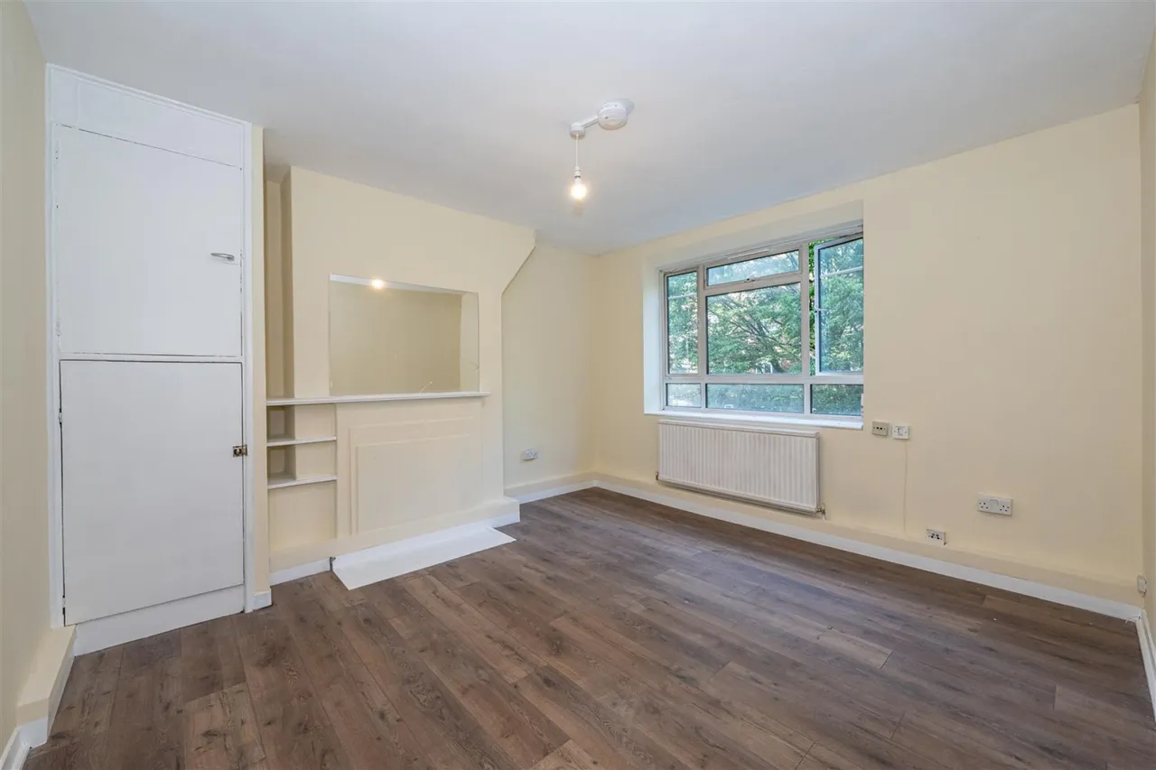 Wolfe House, White City, W12, photo 3
