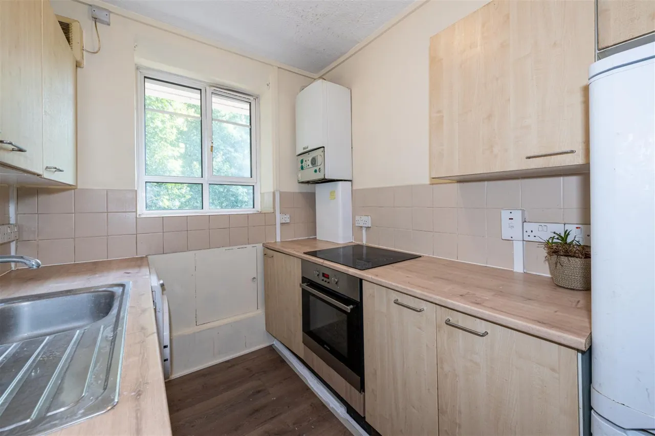 Wolfe House, White City, W12, photo 5