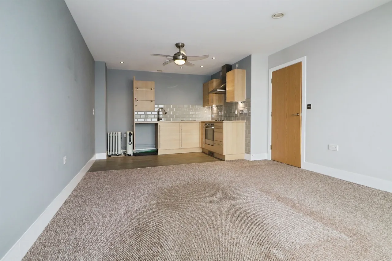 Ferry Court, Cardiff, CF11, photo 4