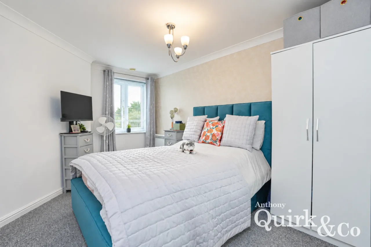 London Road, Benfleet, SS7, photo 7