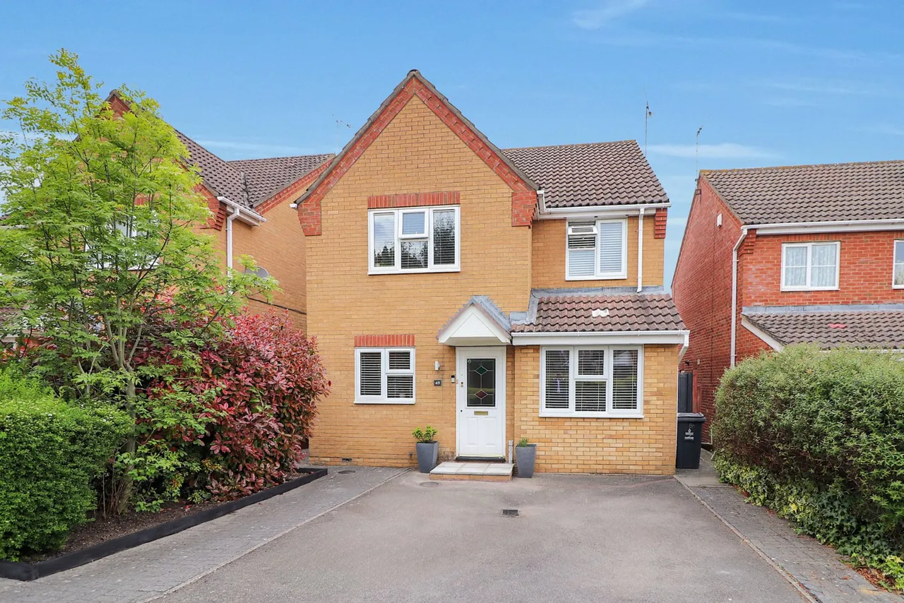 4 bed house for sale, Sparrow Drive, Stevenage, SG2