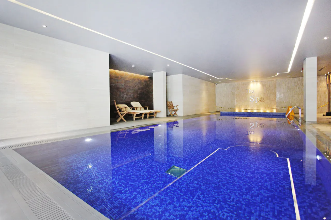 Flat 29, Capri House, 1 Beaufort Square, London, photo 11