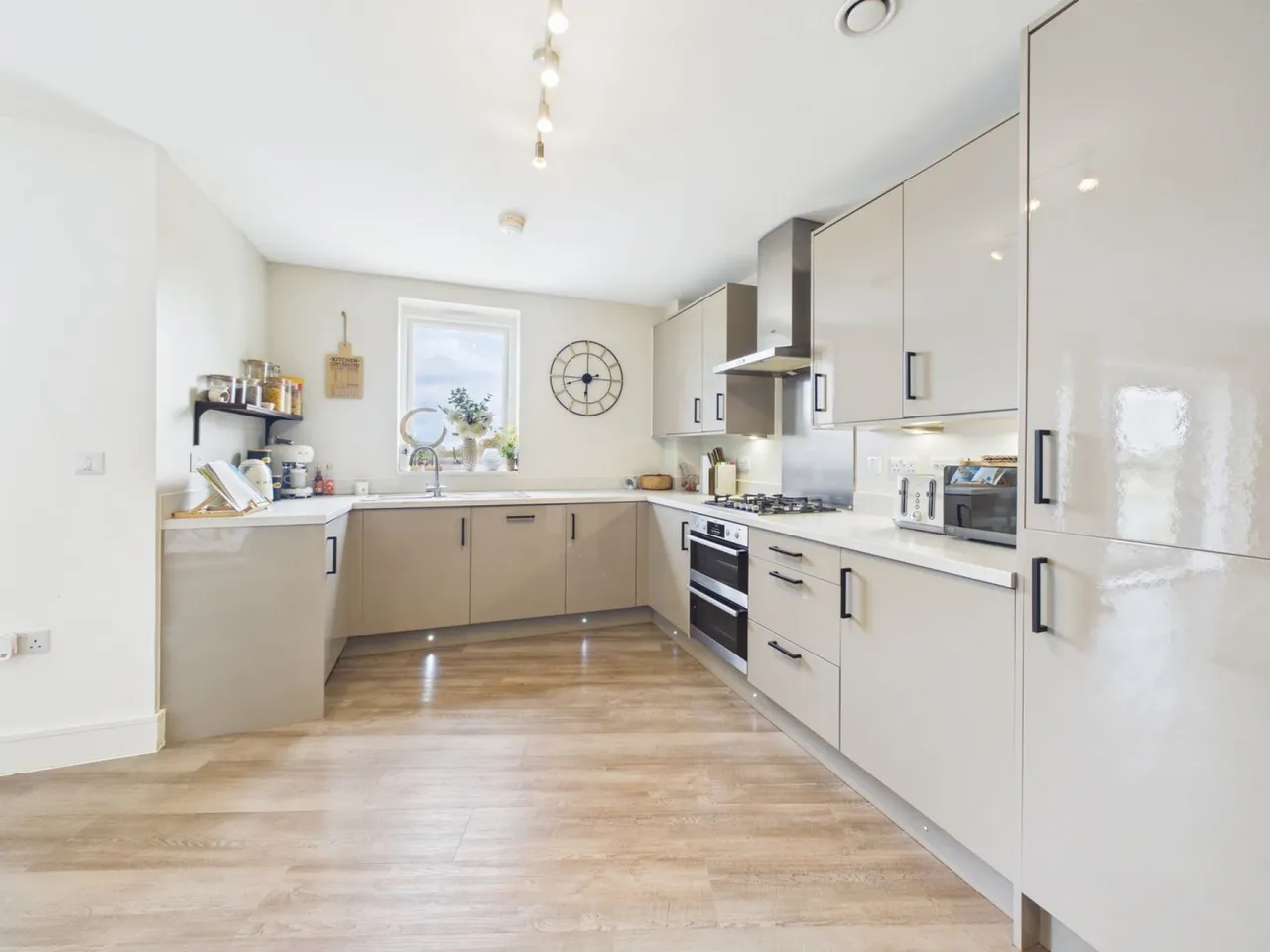 Nicholson Road, Locking Parklands, BS24, photo 9
