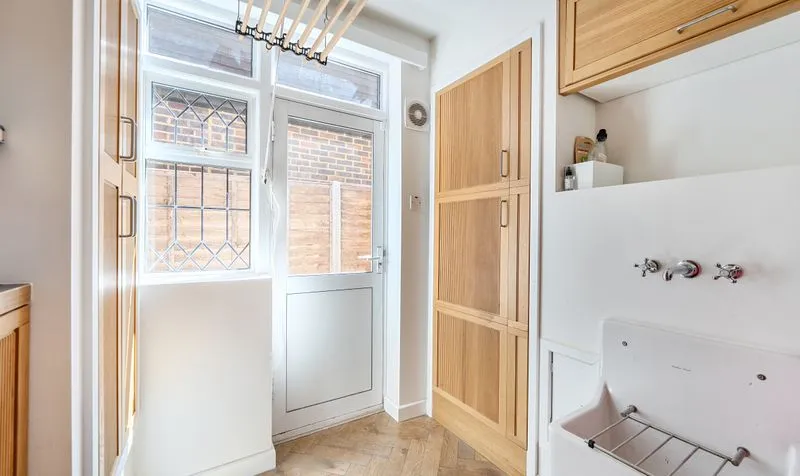 Overdale, Ashtead, KT21, photo 21