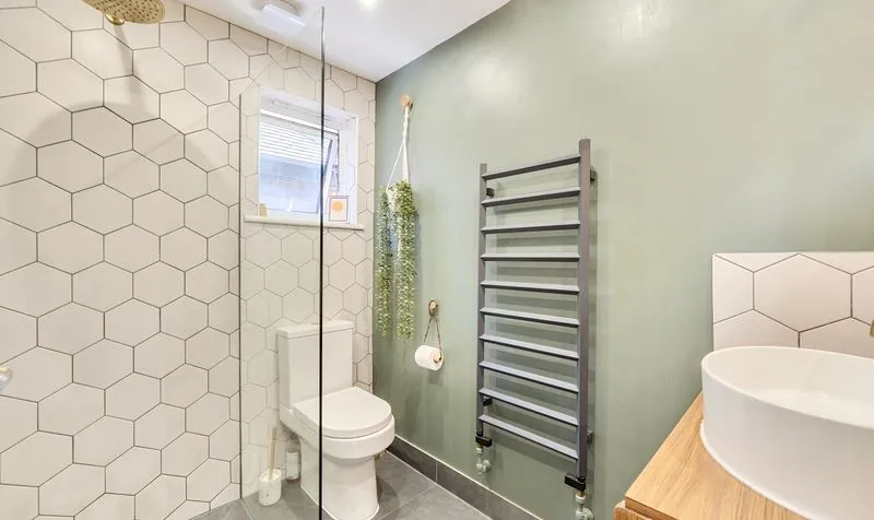 Overdale, Ashtead, KT21, photo 16
