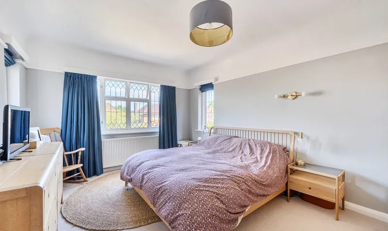 Overdale, Ashtead, KT21, photo 15