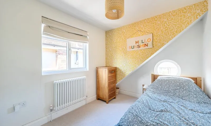 Overdale, Ashtead, KT21, photo 17