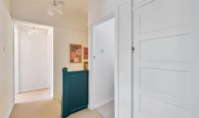 Overdale, Ashtead, KT21, photo 20