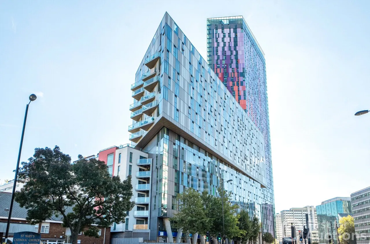 2 bed flat for sale, Saffron Central Square, Croydon, CR0