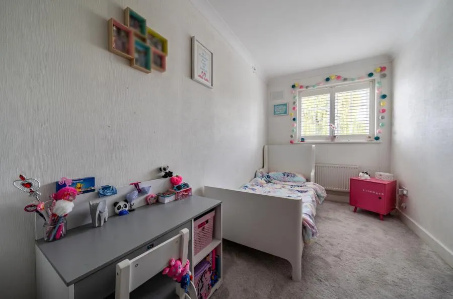 Clewer Hill Road, Windsor, SL4, photo 17