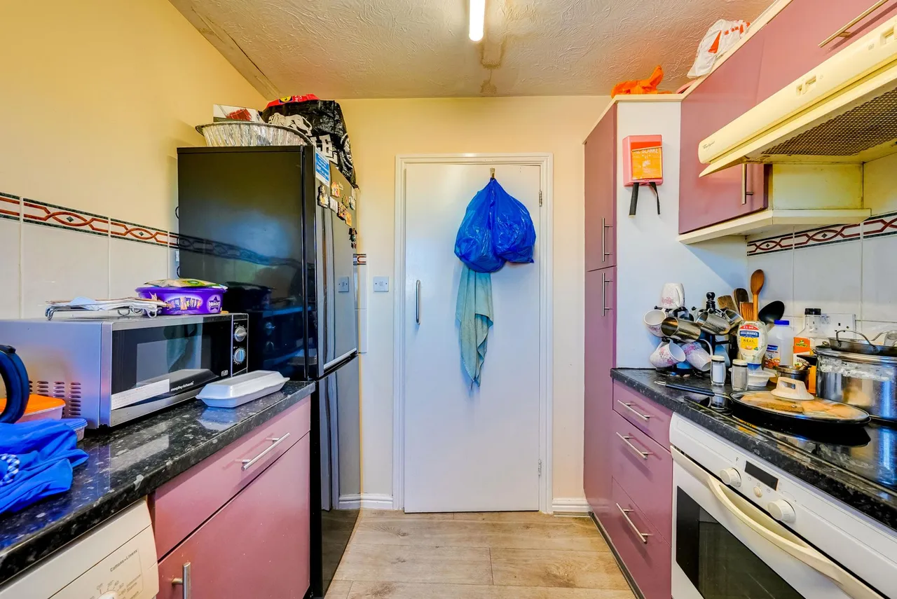 Hyacinth Close, Ilford, IG1, photo 7