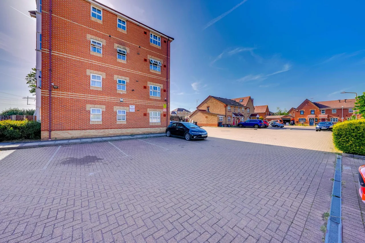 Hyacinth Close, Ilford, IG1, photo 17