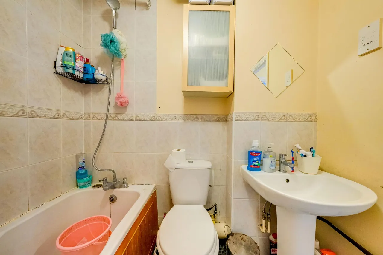 Hyacinth Close, Ilford, IG1, photo 13