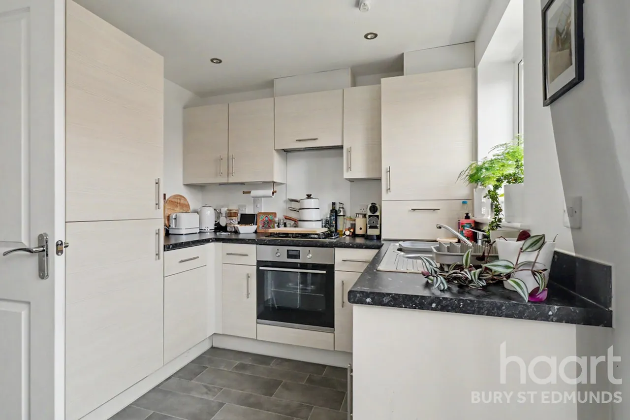 Gates Close, Thurston, IP31, photo 9