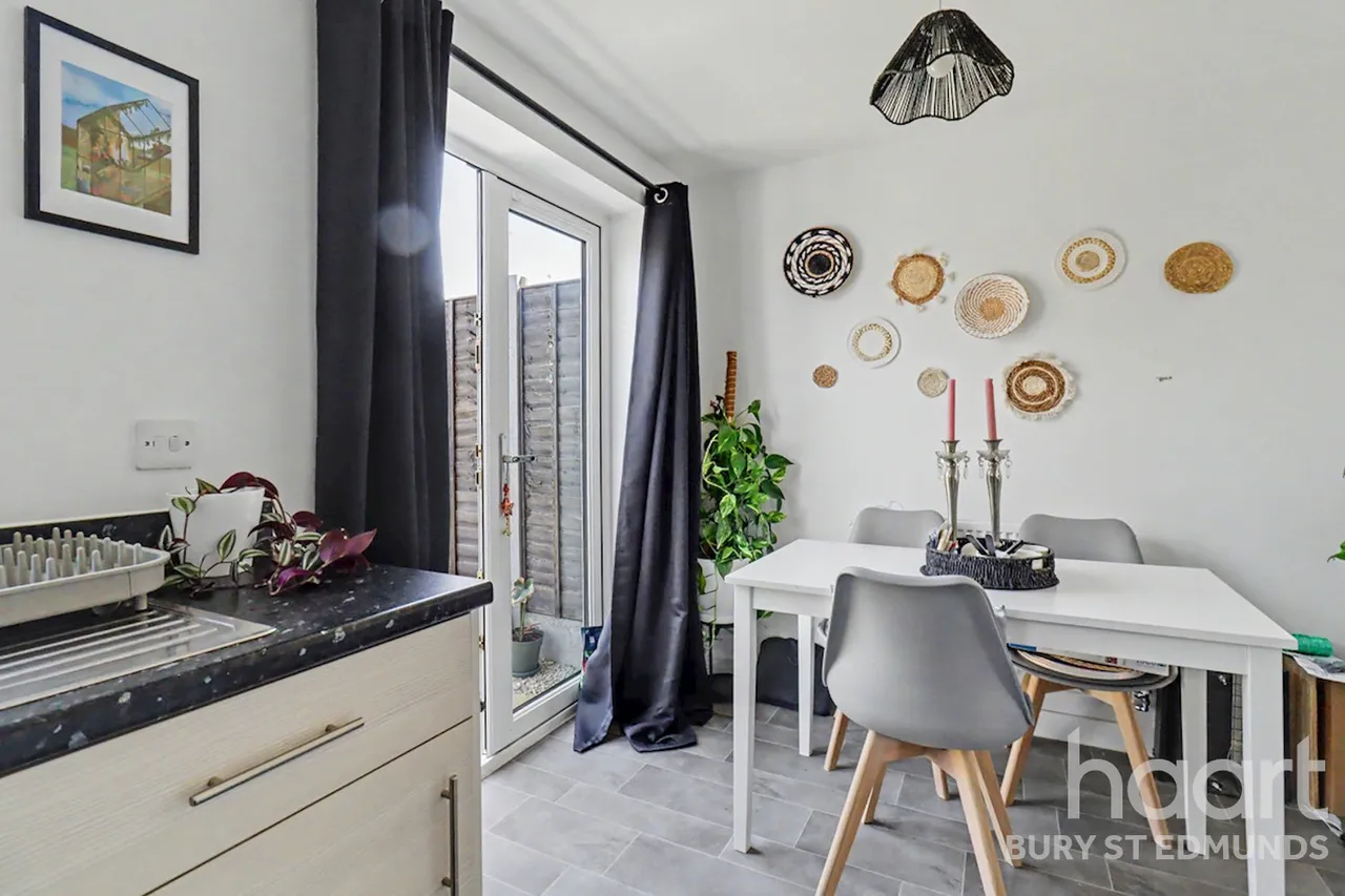 Gates Close, Thurston, IP31, photo 7