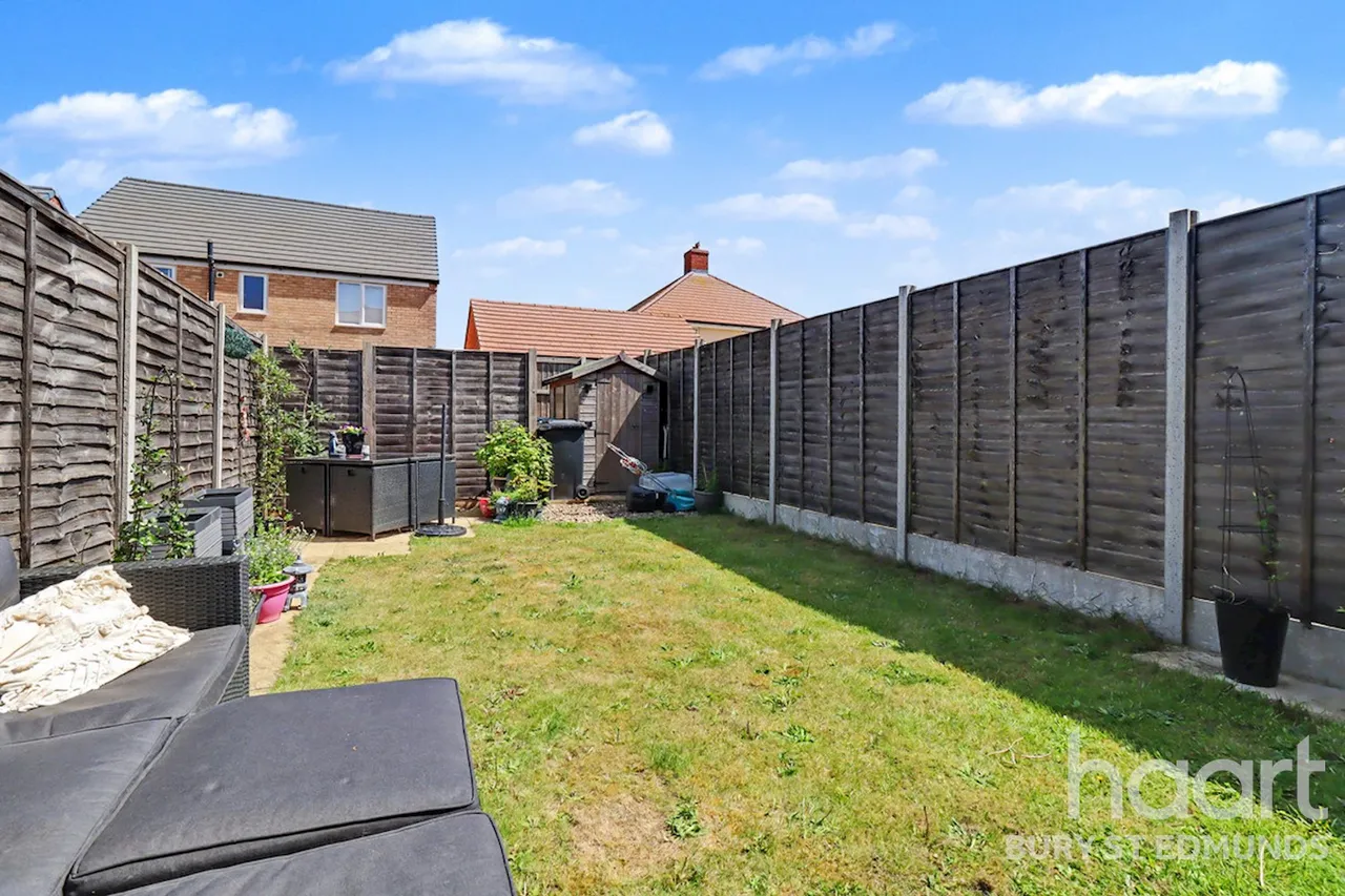 Gates Close, Thurston, IP31, photo 17