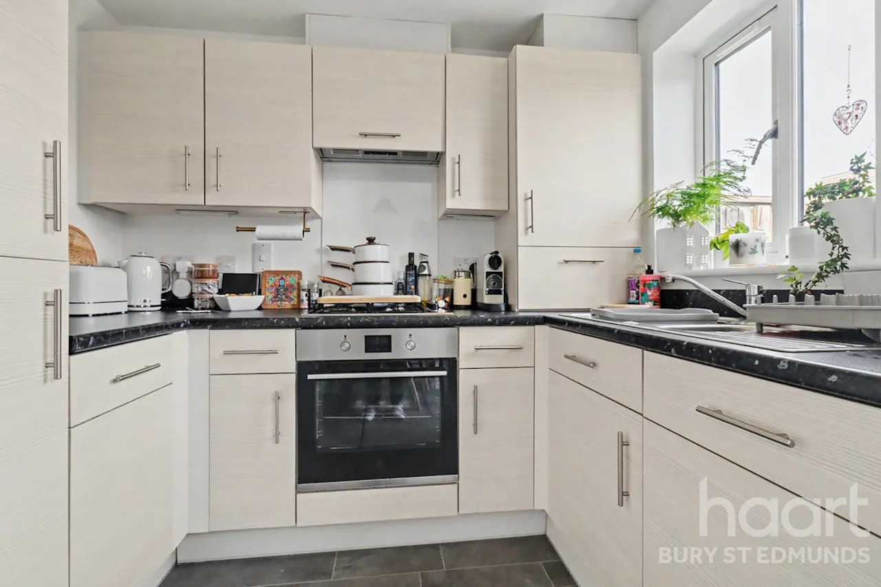 Gates Close, Thurston, IP31, photo 3