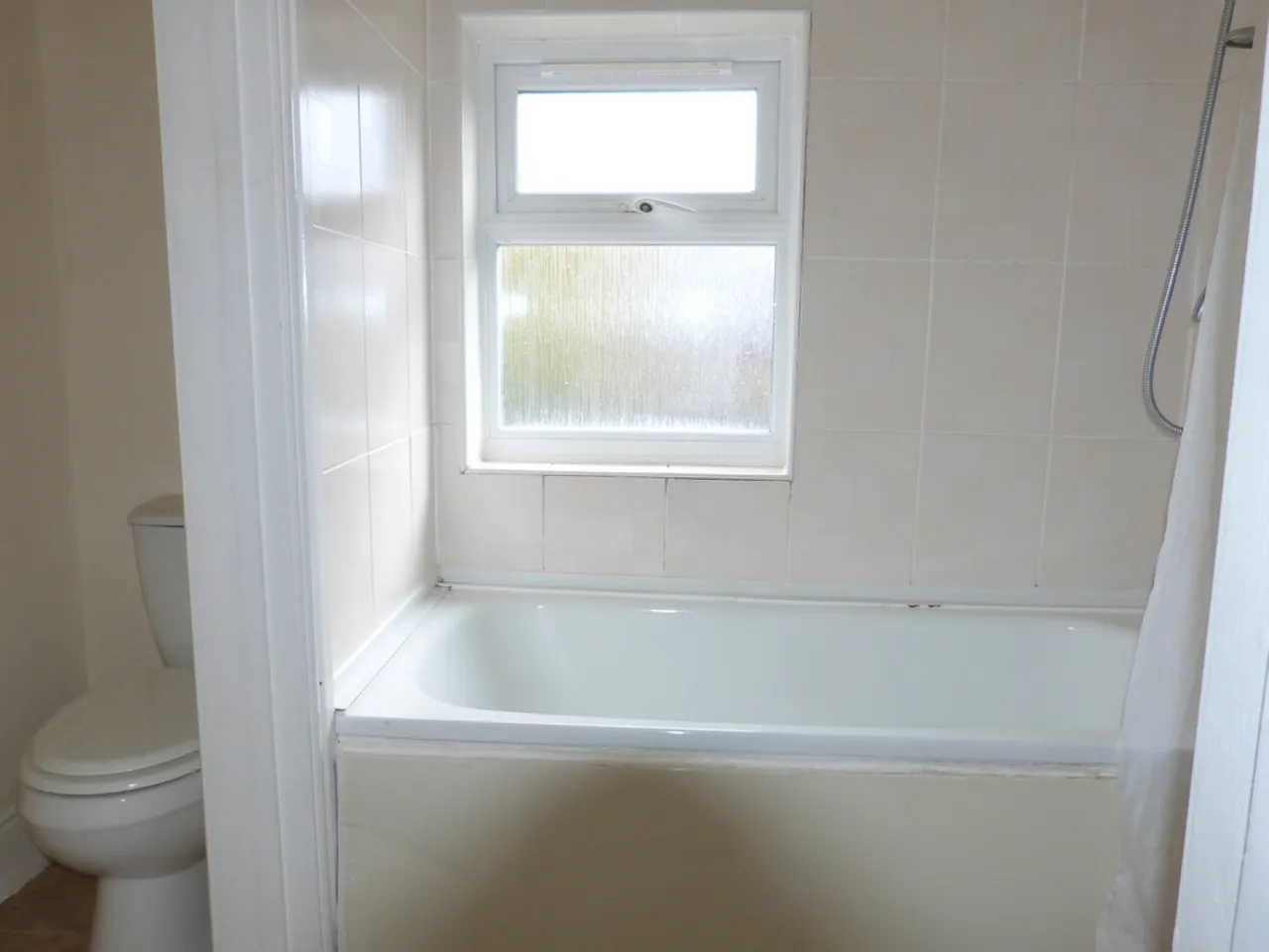 Weston Road, GL1, photo 10