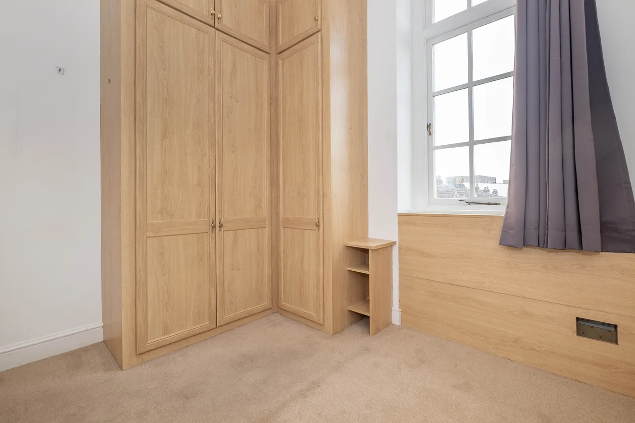 Burmester Road, London, SW17, photo 9