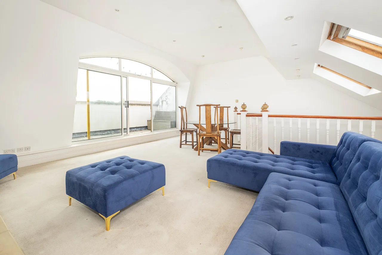 Burmester Road, London, SW17, photo 4