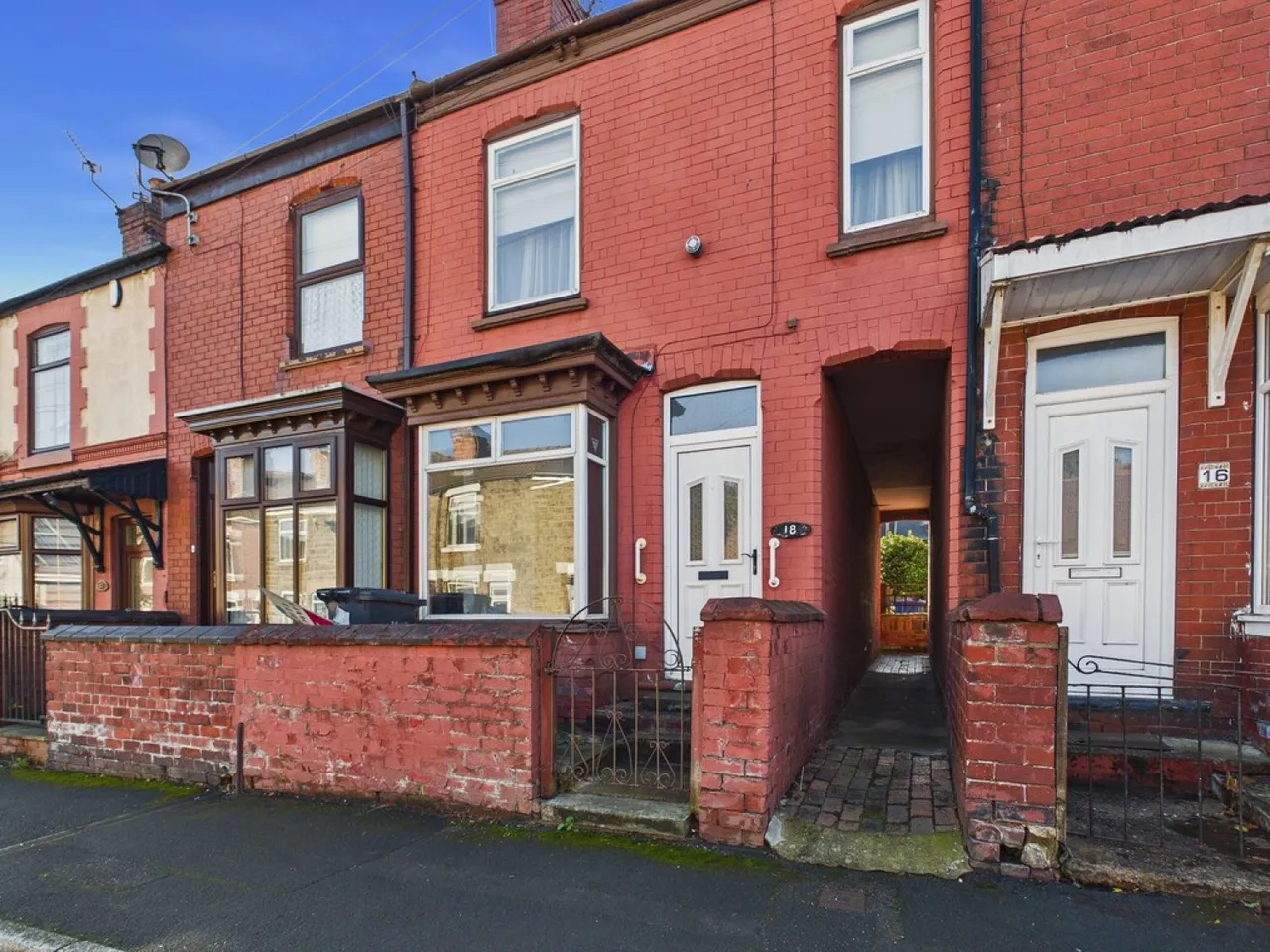Victoria Road, Mexbrough, S64, photo 4
